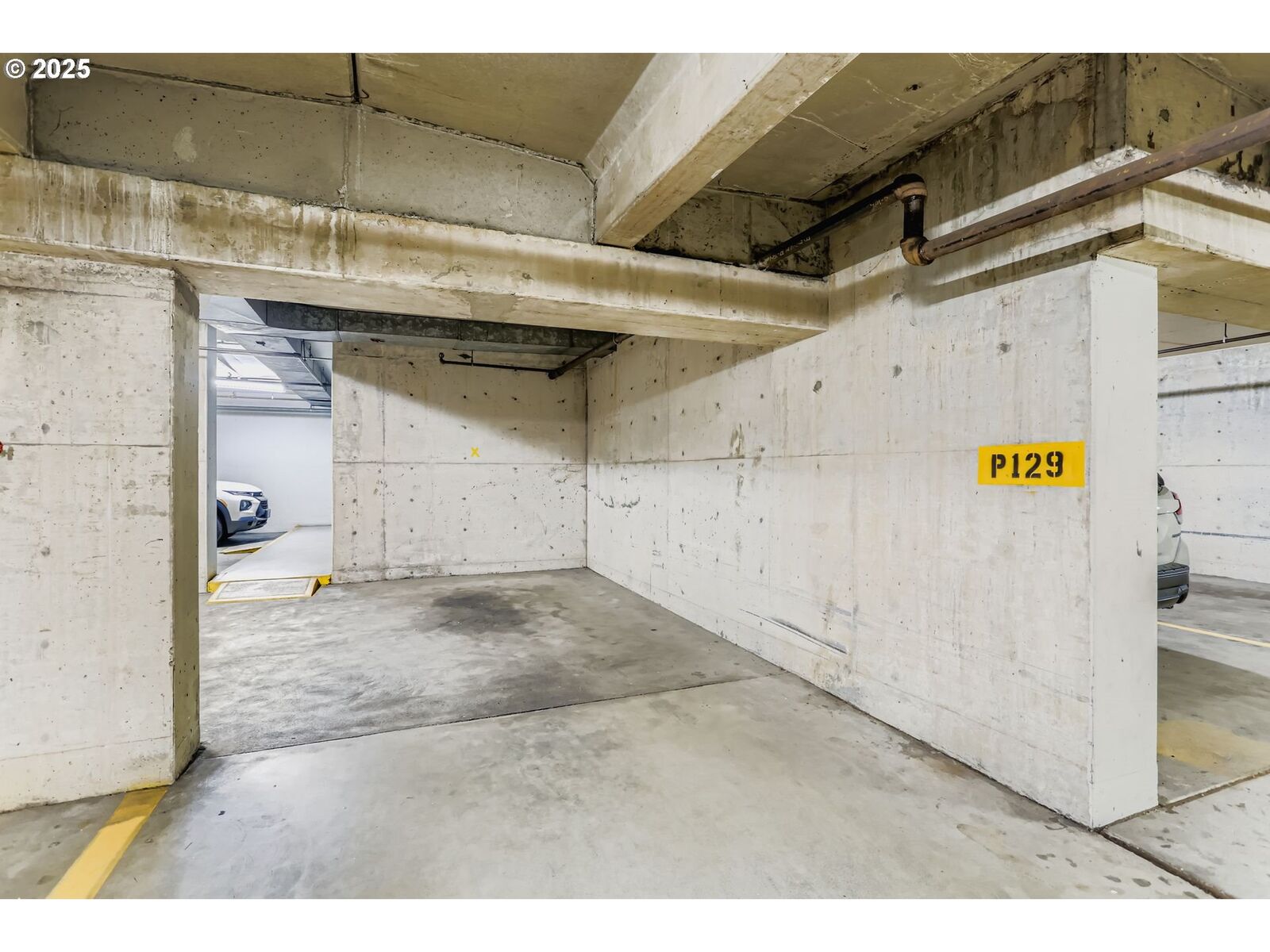 Property Photo: 255 SW Harrison St 15H OR 97201