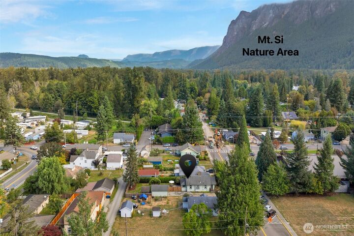Property Photo:  313  Main Avenue N  WA 98045 