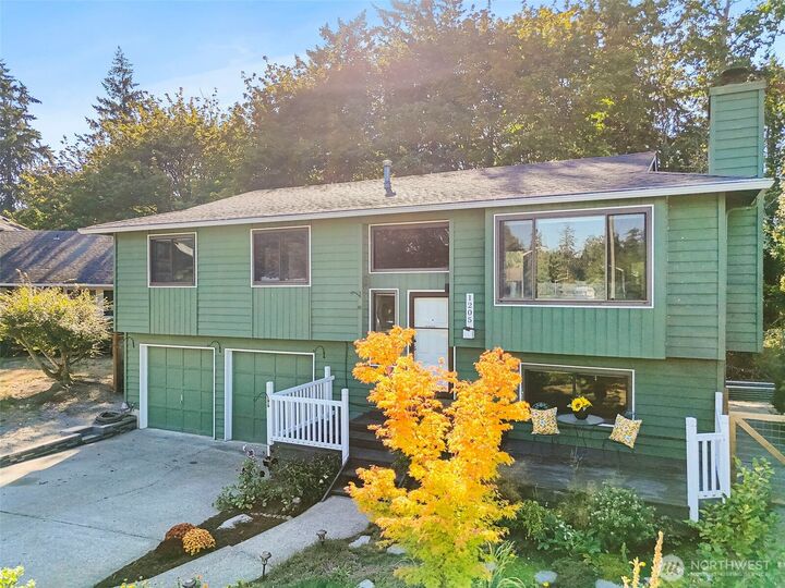 Property Photo:  1205 S 236th Place  WA 98198 