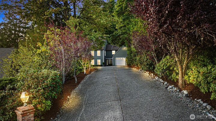Property Photo:  5709  143rd Place SE  WA 98006 