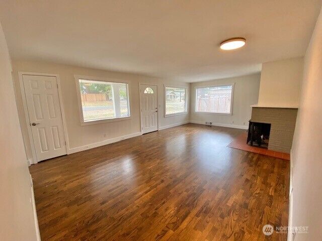 Property Photo: 19285 Burke Avenue N WA 98133