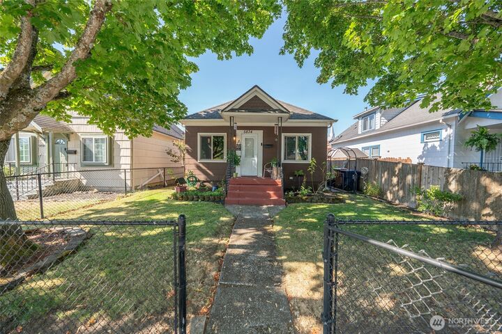 Property Photo: 5834 S Montgomery Street WA 98509