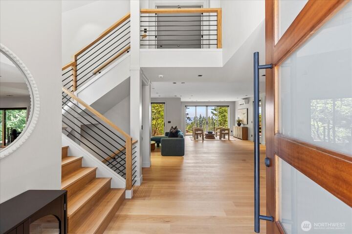 Property Photo:  6907  160th Street SW  WA 98026 