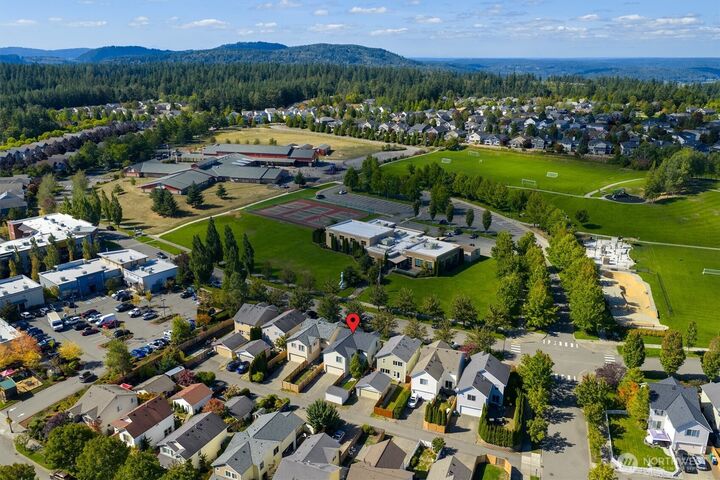 Property Photo:  35101 SE Ridge Street  WA 98065 