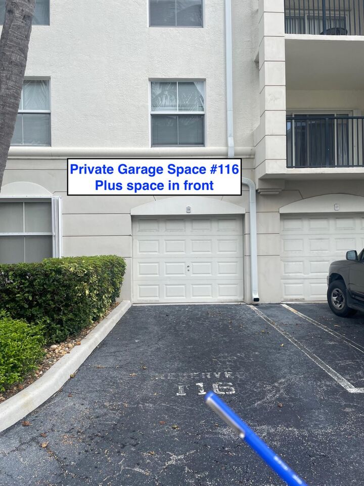 Property Photo:  2414 Tuscany Way  FL 33435 