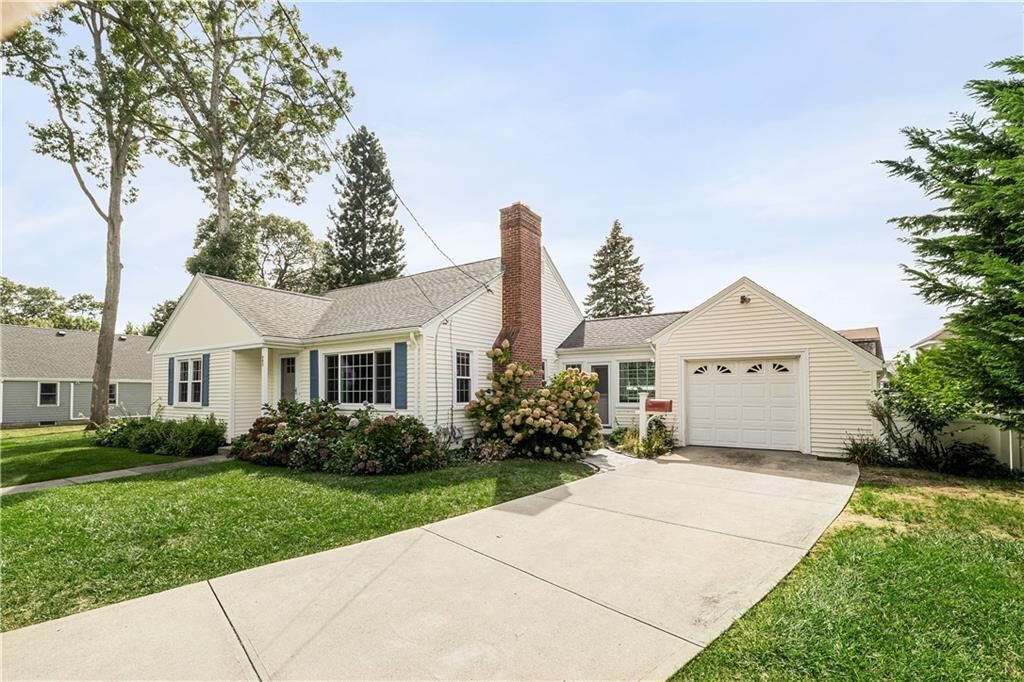 Property Photo: 995 Bullocks Point Avenue RI 02915