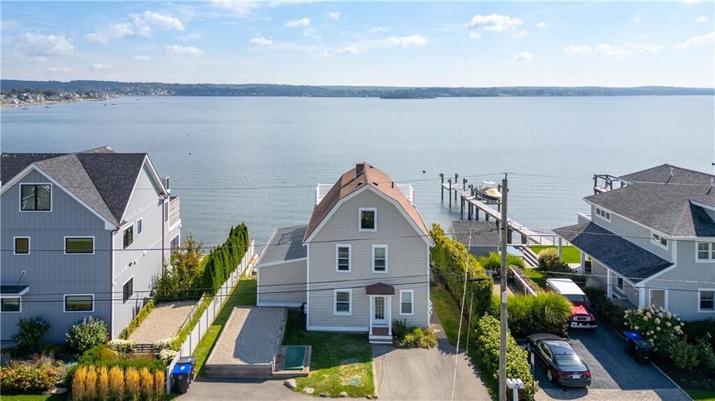Property Photo: 38 Aquidneck Avenue RI 02871