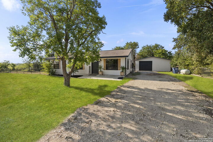 Property Photo:  7860 Fm 1101  TX 78155 