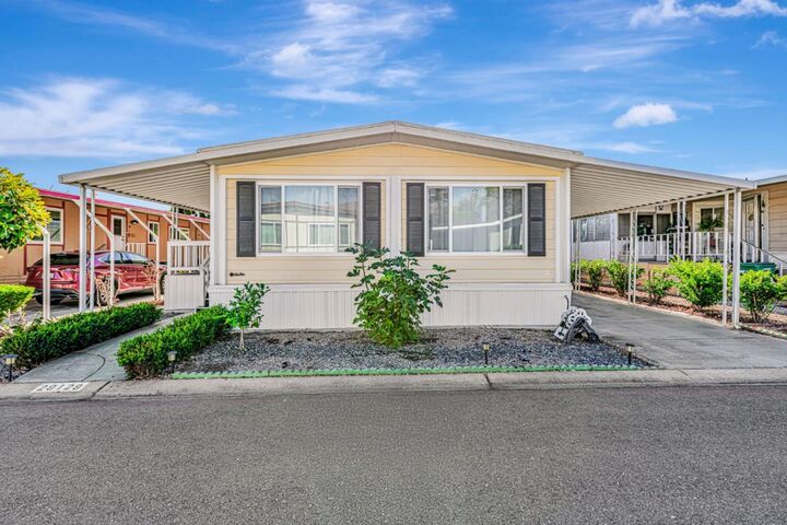 29129 Verdi Road 29129  Hayward CA 94544 photo