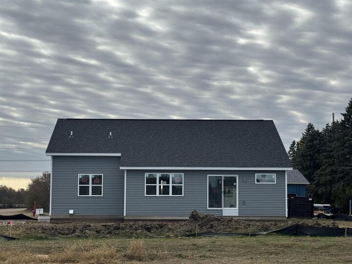 Property Photo: 352 Dahlia Drive 036 WI 53589