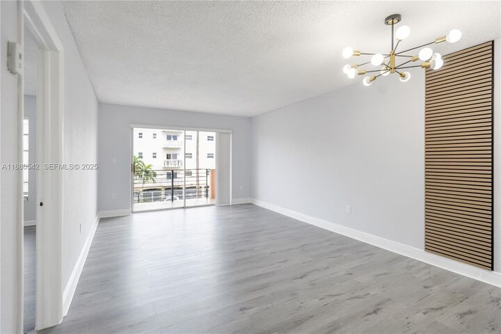 Property Photo: 365 NE 125th St 302 FL 33161