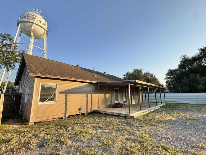 Property Photo:  2113 2nd St  TX 77651 