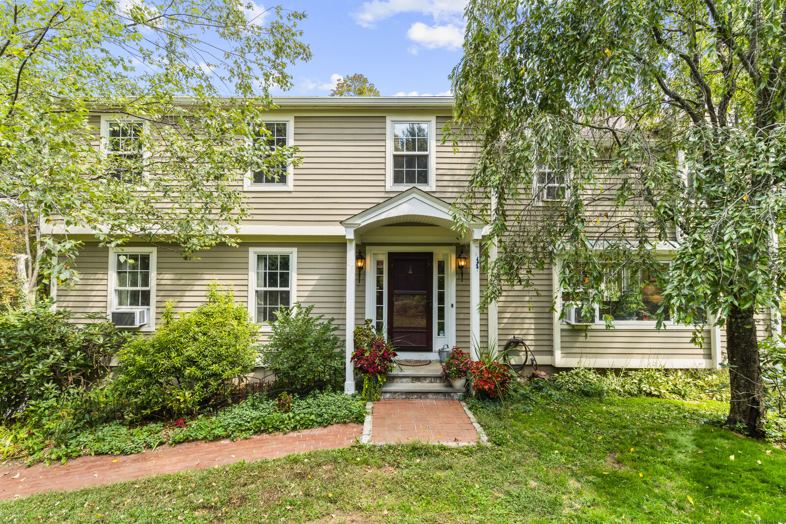Property Photo:  6 Old Green Road  CT 06482 