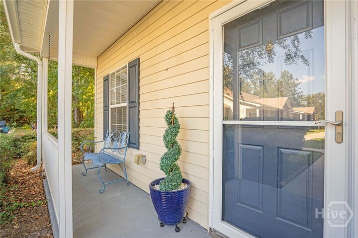 Property Photo:  124 Slate Circle  GA 31419 