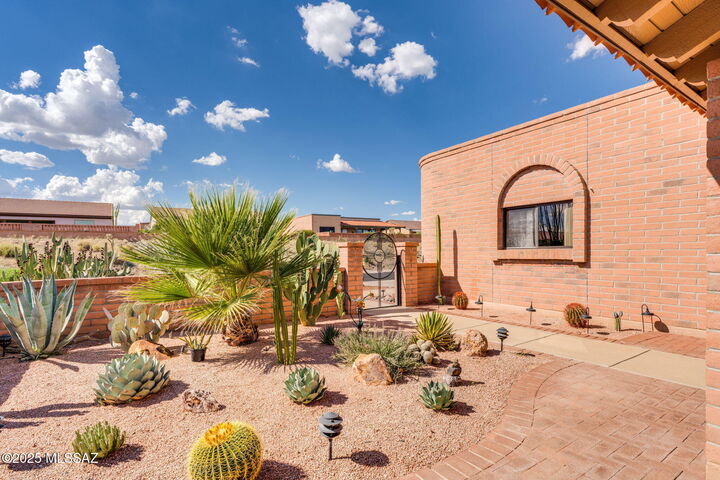 Property Photo: 4947 S Harvest Moon Drive AZ 85622