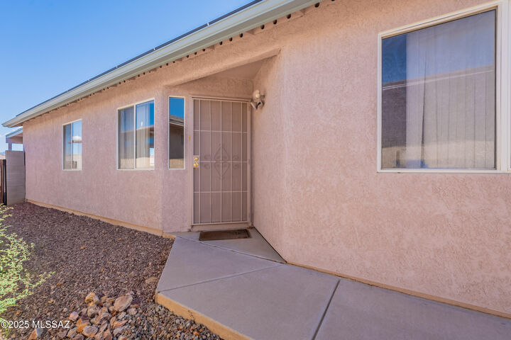 Property Photo:  8955 E Weyburn Drive  AZ 85730 