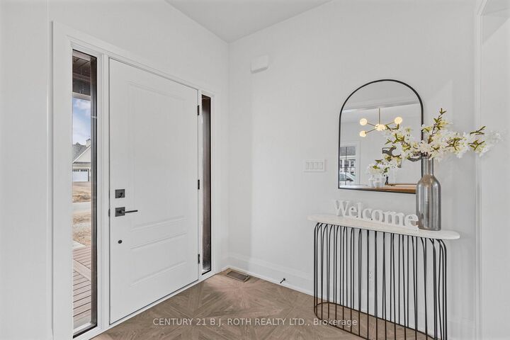 Property Photo: 8 Clydesdale Court ON L0K 1E0