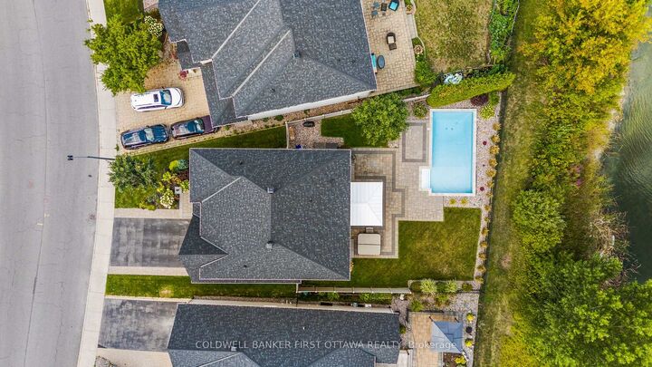 Property Photo:  441 Blackleaf Drive  ON K2J 5S7 