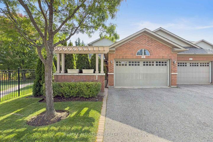 Property Photo: 86 Lakeside Vista Way ON L6E 0B6
