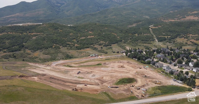 Property Photo:  5209 W Aberdeen Cir N 109  UT 84050 