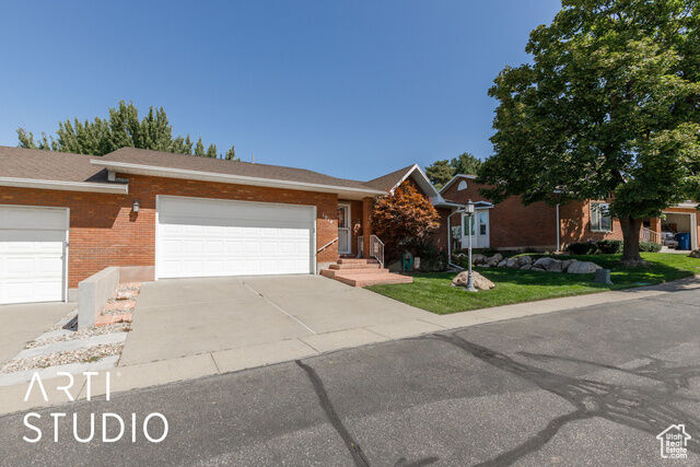 Property Photo:  1014 E 5750 S  UT 84405 