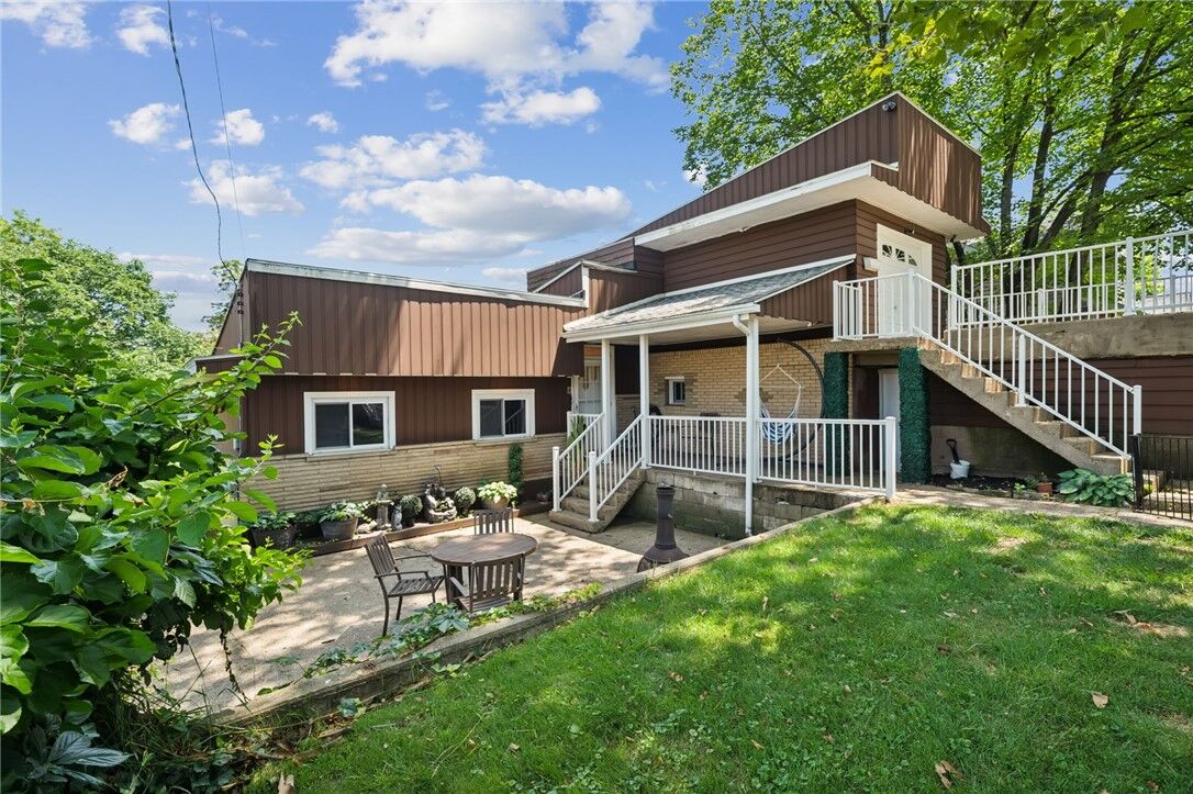 Property Photo:  4075 Greensburg Pike  PA 15221 