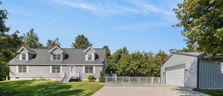 11738 Jewell Road  Vanderbilt MI 49795 photo