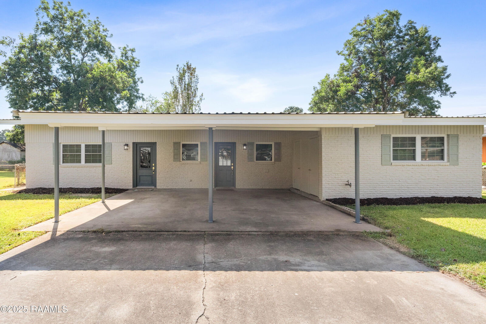 Property Photo:  1609 Wallace Street  LA 70560 