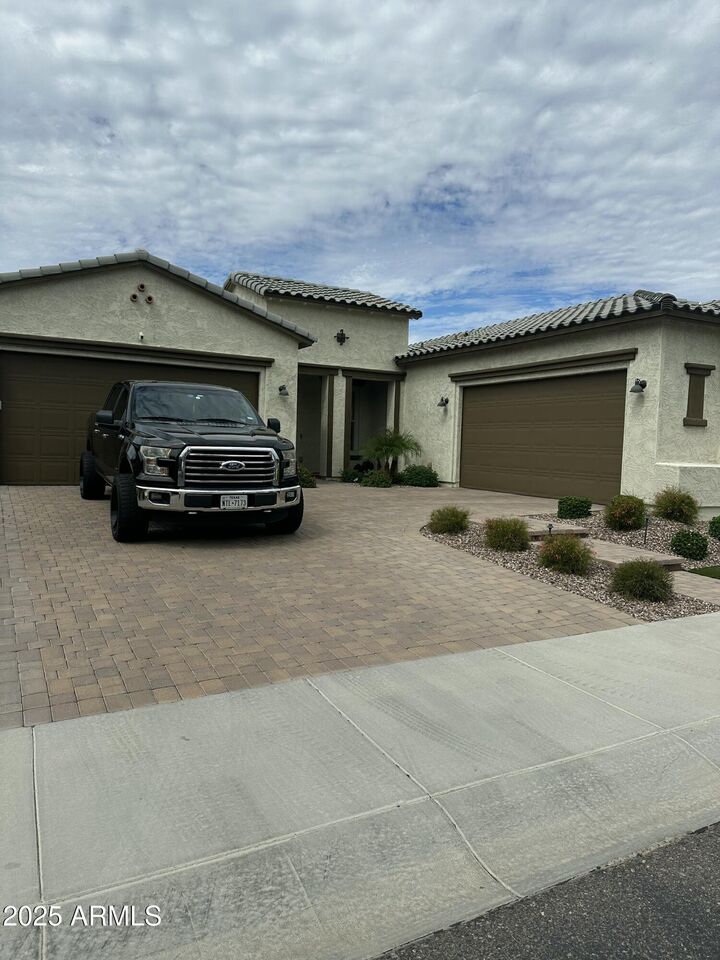 22618 N Cave Butte Street  Phoenix AZ 85050 photo