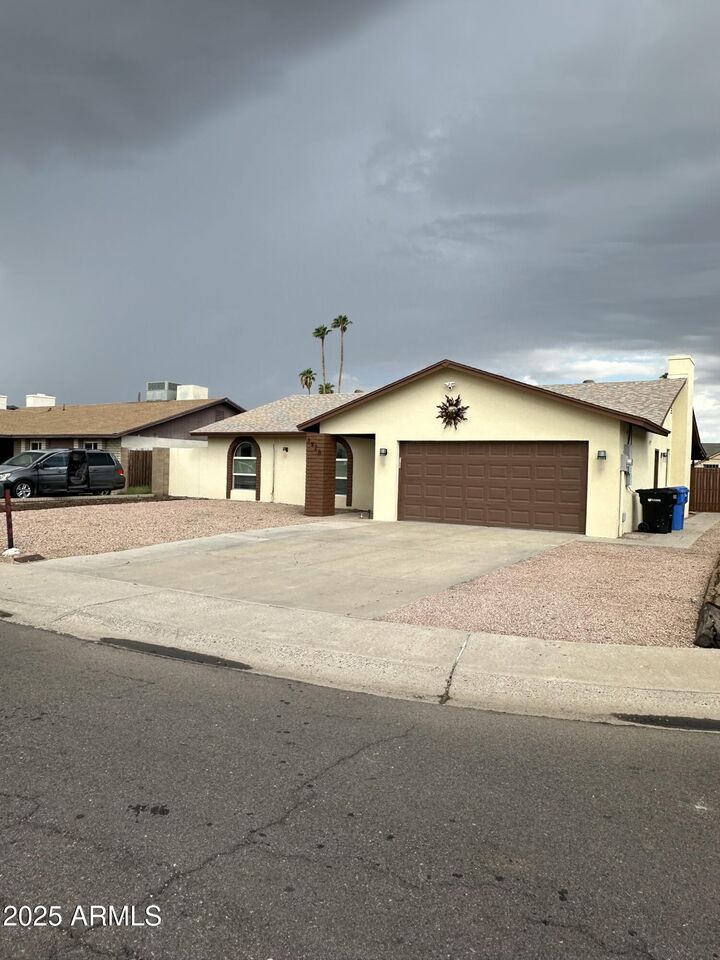 Property Photo:  3926 W Sahuaro Drive  AZ 85029 