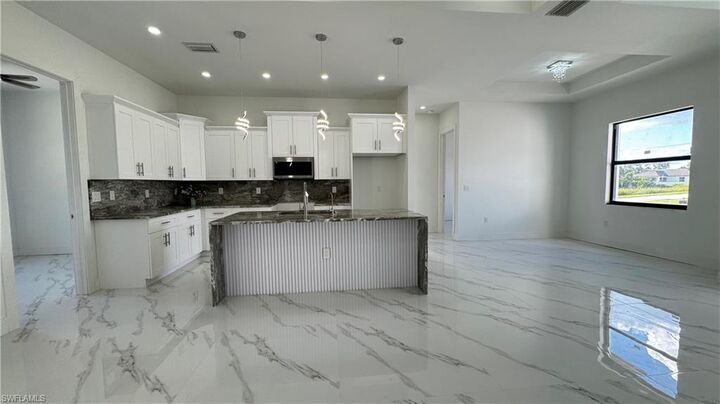 Property Photo:  3801 3rd St SW  FL 33976 