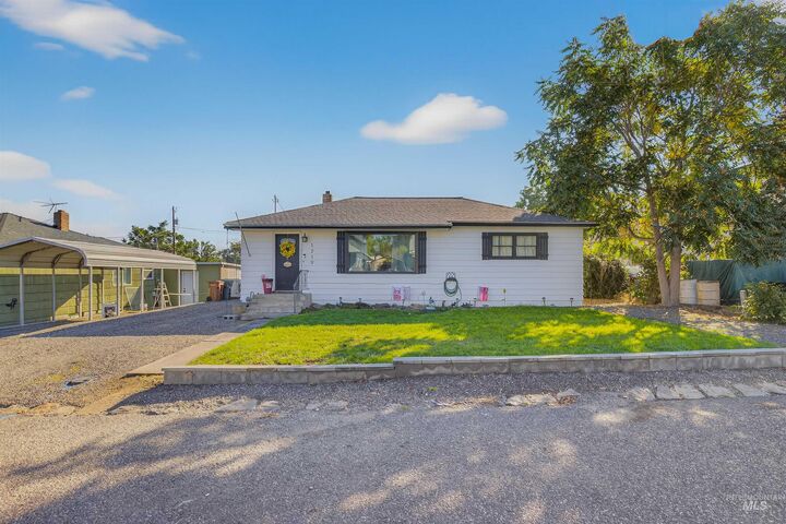 Property Photo:  1219 Billups Street  WA 99403 