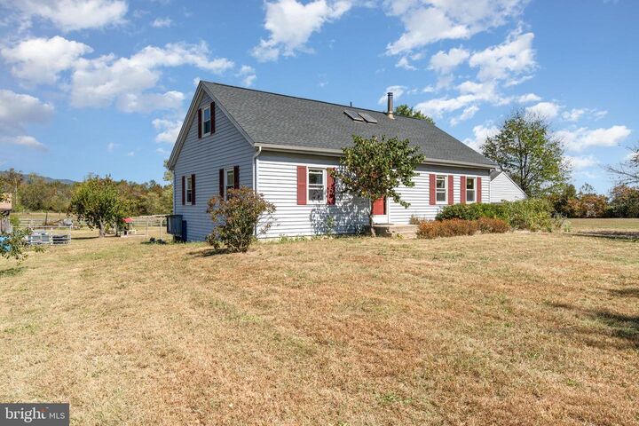 Property Photo:  114 Mountain Road  PA 17241 