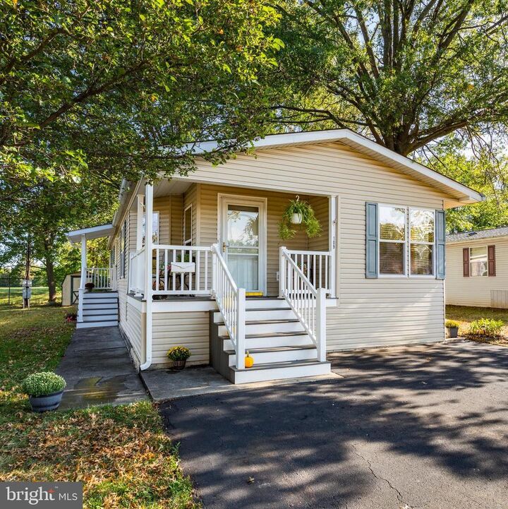 Property Photo:  109 Hickory Drive  PA 19440 