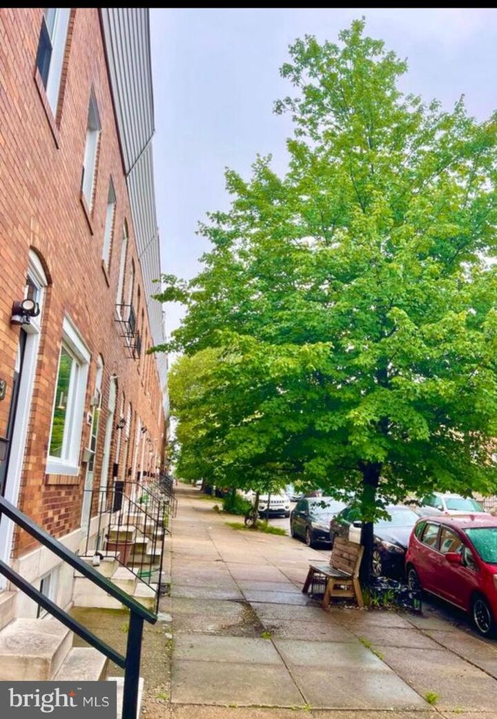 Property Photo:  305 S Lehigh Street  MD 21224 