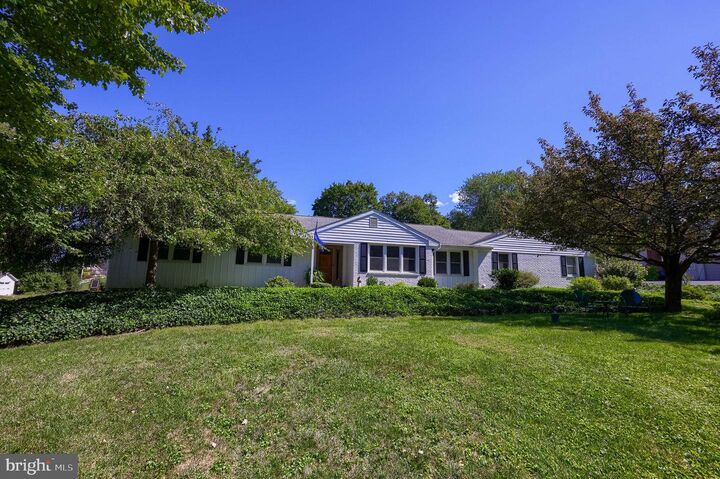 Property Photo:  2365 Fruitville Pike  PA 17601 