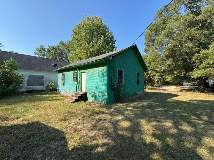 Property Photo:  1017 S Plum Street  AR 71601 
