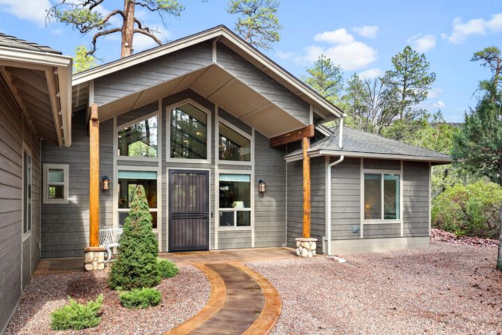 Property Photo: 5528 W Dripping Springs Drive AZ 85544