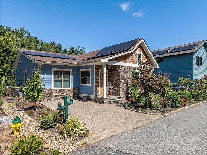 18 Destination Drive  Asheville NC 28806 photo