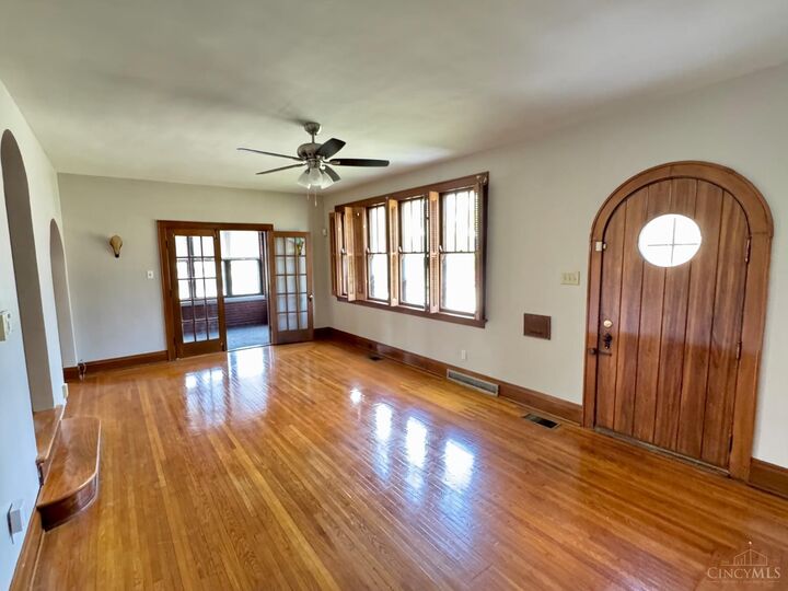 Property Photo:  3075 Penrose Place  OH 45211 