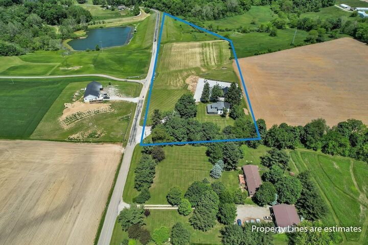 Property Photo:  10 Mount Zion NW Road  OH 43130 
