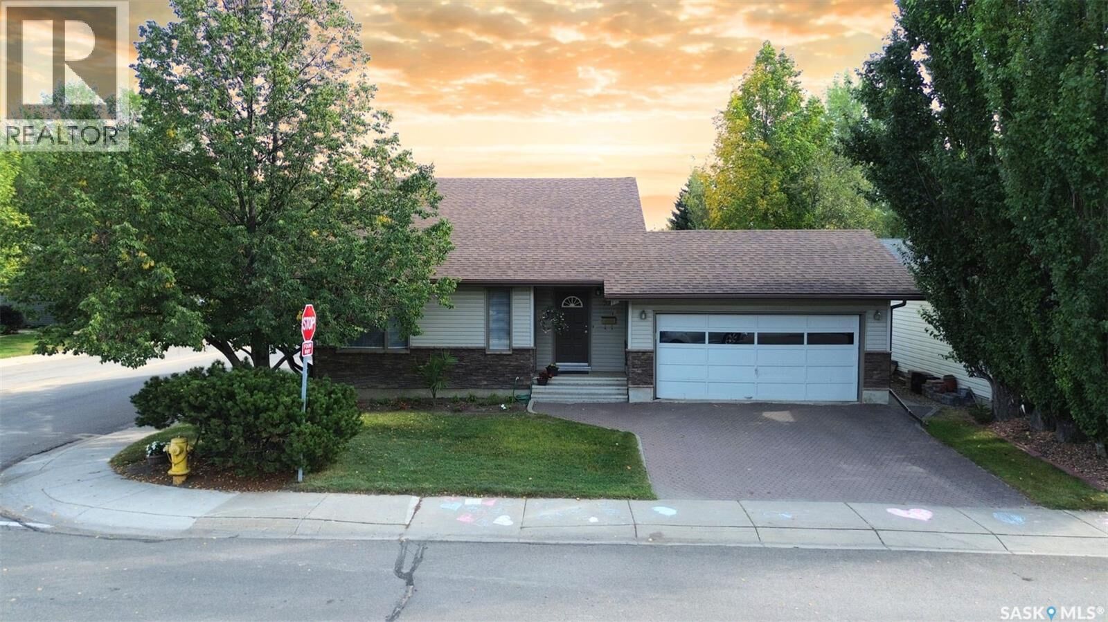 Property Photo:  103 Brightsand Way  SK S7J 4W1 