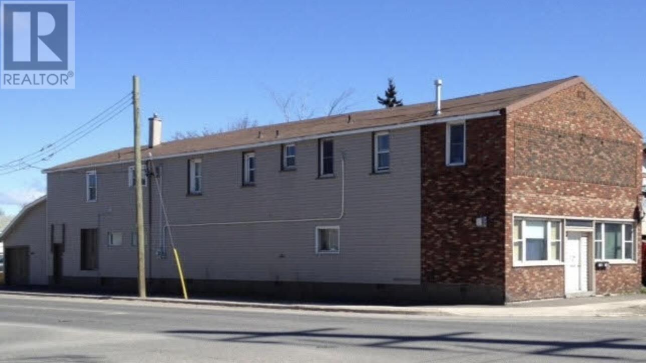 Property Photo: 254 Wallace Ter ON P6C 1K7