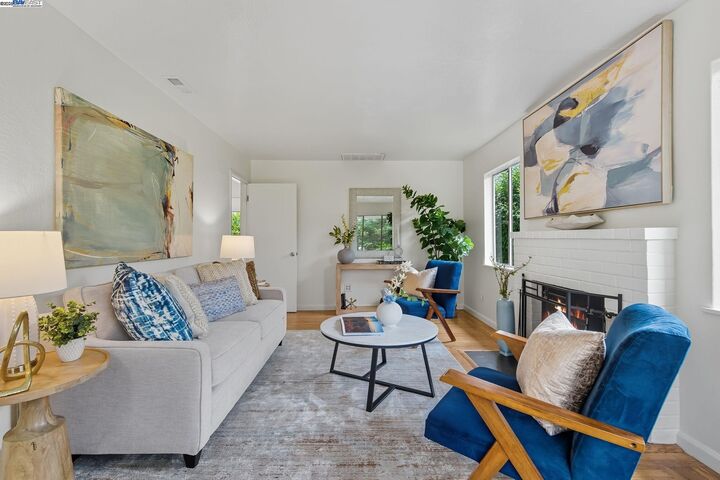 Property Photo: 2980 D St CA 94541