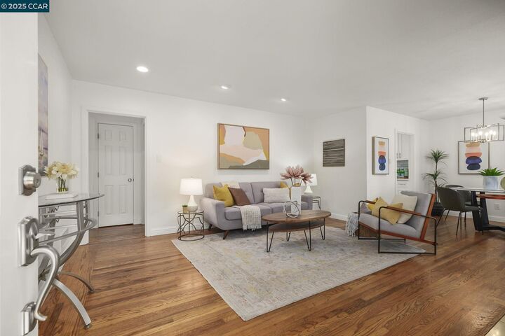 Property Photo:  221 King Dr  CA 94595 