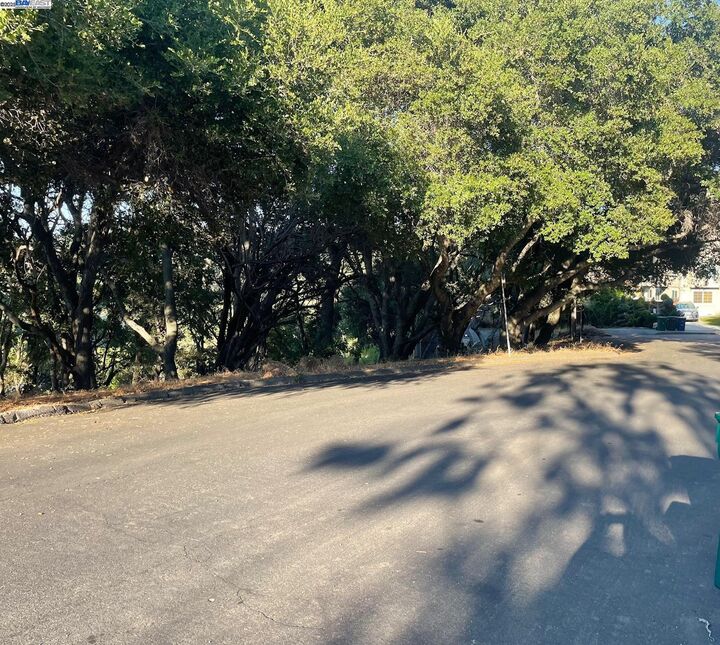 25265 Morse Ct  Hayward CA 94542 photo