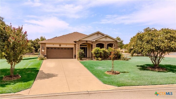 Property Photo:  100 Rustler Circle  TX 76548 