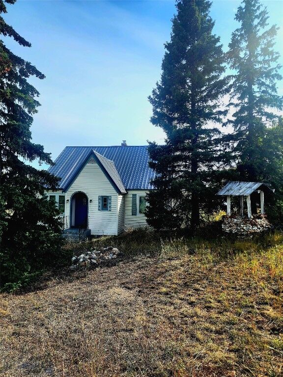 Property Photo:  900 Beef Trail Road  MT 59701 