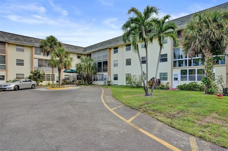 Property Photo: 4980 E Sabal Palm Boulevard 124 FL 33319