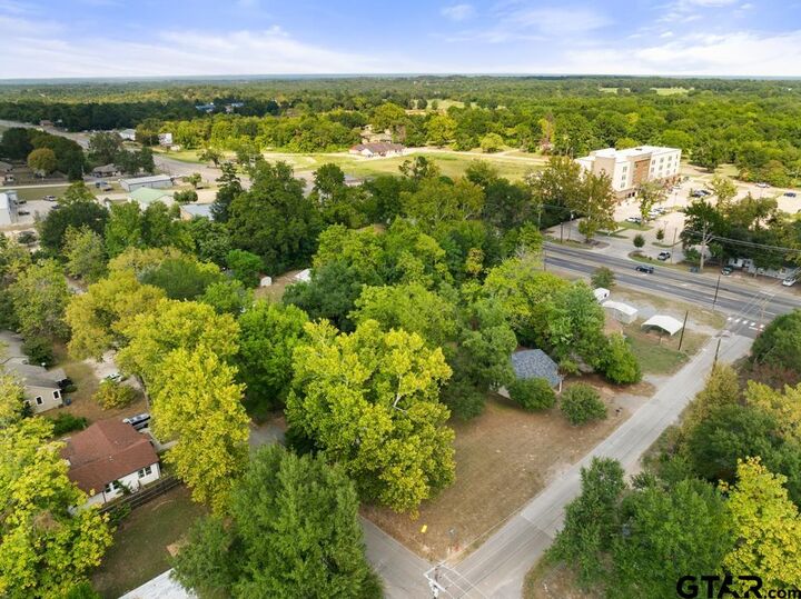 Property Photo:  111 Mallory St  TX 75771 